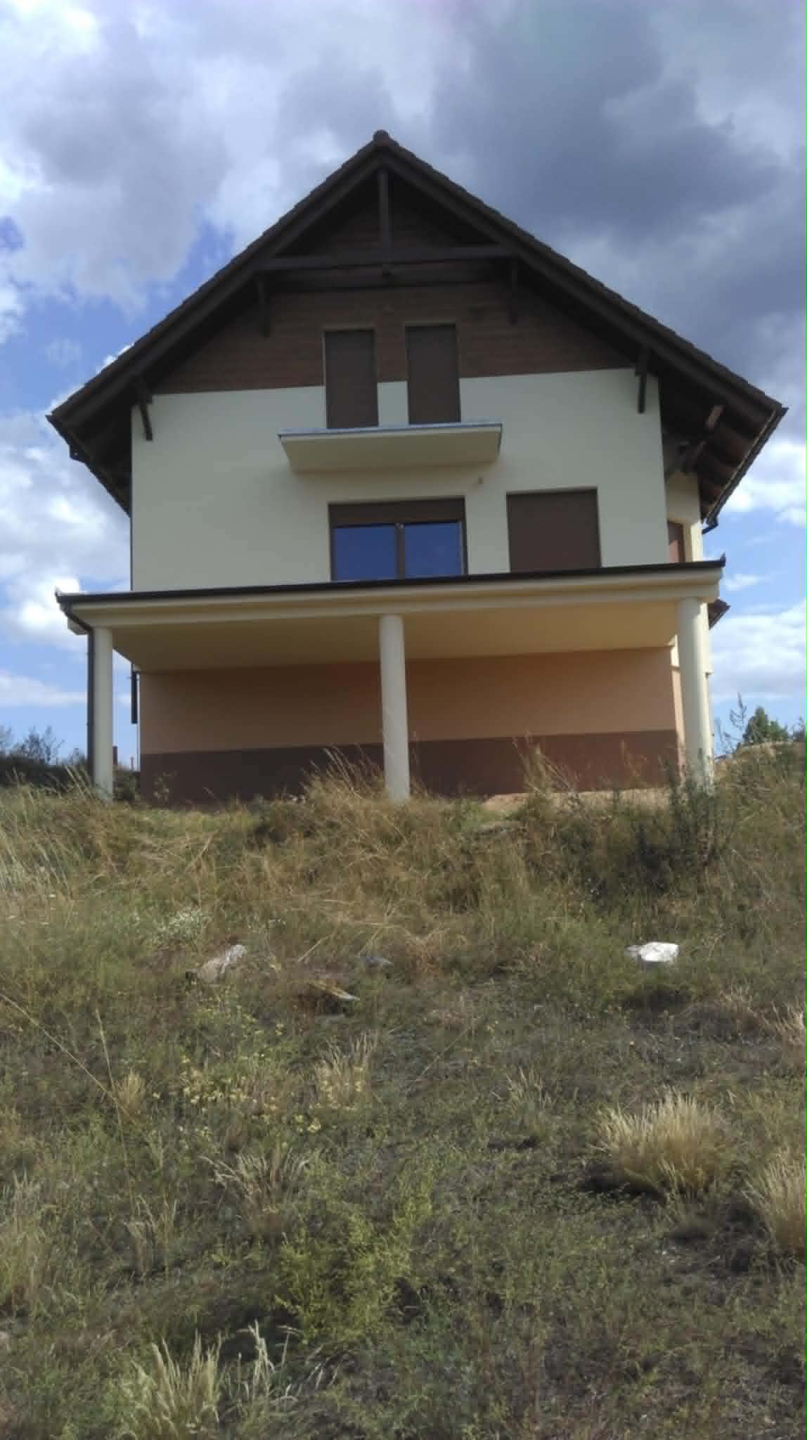Prace malarskie zewnętrzne – elewacja Piła